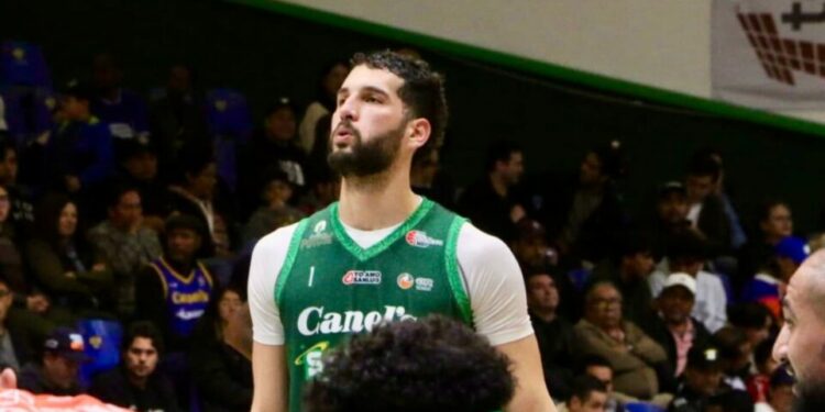 Josué Erazo está de vuelta en el templo Santo