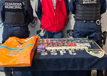 Guardia municipal detiene a tres por robo a comercio en distintos operativos