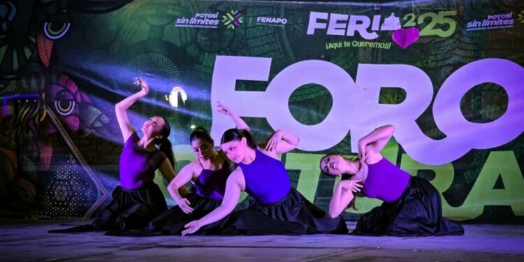 Talento potosino engalana el Foro Cultural de la FENAPO con música, danza y tradición