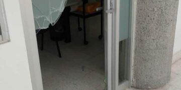 Trabajadores de la UASLP denuncian suspensión de préstamos y temen que “jineteen” los recursos