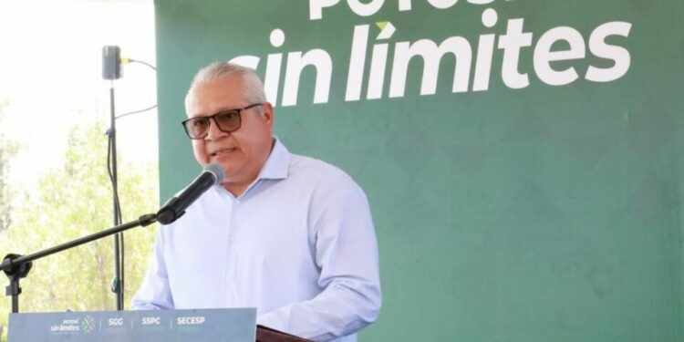 Gobierno fortalece seguridad municipal con entrega de 106 patrullas