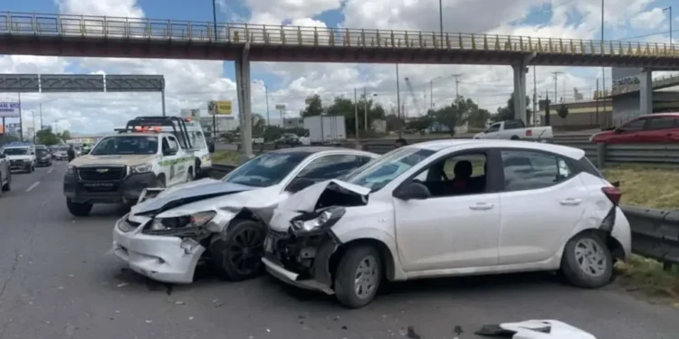 Choque múltiple en bulevar San Luis deja cuantiosos daños