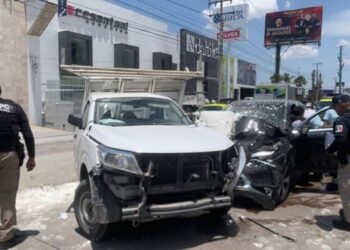 Fuerte accidente en Chapultepec con dirección a bulevar Rocha Cordero