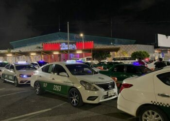 VIDEO | Denuncian cobros excesivos de taxistas en la FENAPO