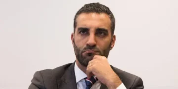 FGR solicitó ficha roja de búsqueda contra Simón Levy