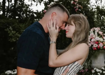 Taylor Swift anuncia compromiso con Travis Kelce; así vivieron romántico momento