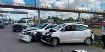 Un herido, deja carambola en la carretera a México