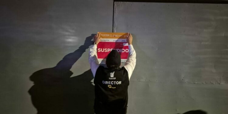 Clausuran bar en Lomas del Tecnológico tras hechos delictivos
