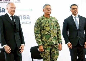 Detienen a 14 por red de huachicol; hay marinos, exfuncionarios y empresarios