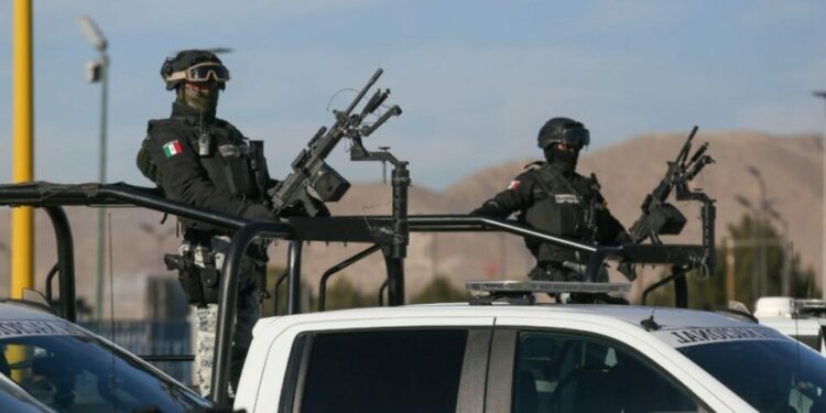 Decomisan 1.5 toneladas de metanfetamina en puerto de Mazatlán