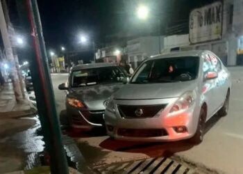 Choque entre dos autos en Av. José de Gálvez deja un lesionado