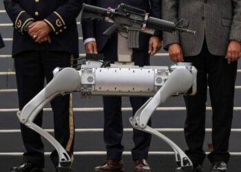 Perro robot armado llega a policía de Zacatecas