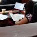 VIDEO | Diputada lee libro durante sesión ordinaria