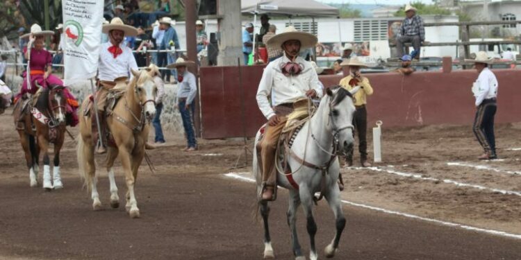 Charreadas en festejos Patrios y del Día del Charro