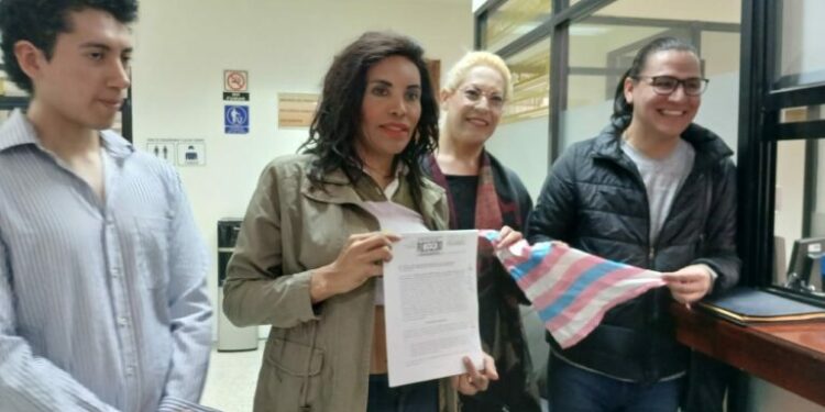 VIDEO | Presentan iniciativa para que en la administración pública se otorgue el 3% de los plazas a personas trans y no binarias