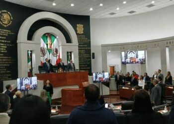 VIDEO | Primer Informe legislativo se convierte en evento político de Cuauhtli Badillo