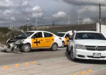 Cuantiosos daños en choques sobre Circuito Potosí