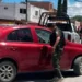 Comerciante enfrenta a extorsionadores y lo matan