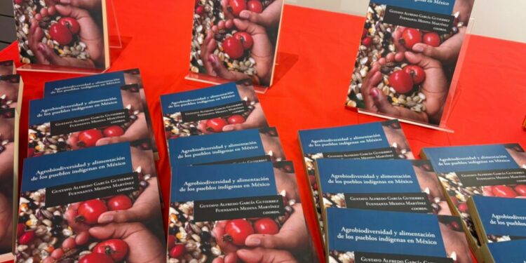 VIDEO | Presentan libro “agrobiodiversidad y alimentación de los pueblos indígenas en México”