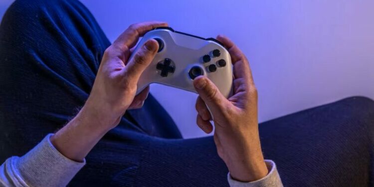 Impuesto a videojuegos aumentará piratería y no dejará más recaudación fiscal: expertos