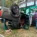 Vuelca camioneta en el río Santiago