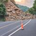 Cierran autopista Valles-Rayón por derrumbe de cerro; no hay heridos