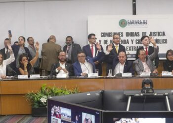 Diputados aprueban en comisiones reforma a Ley de Amparo; eliminan retroactividad