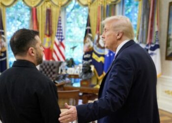 Trump advierte a Zelenski de que si no acepta las condiciones de Putin, Ucrania será destruida