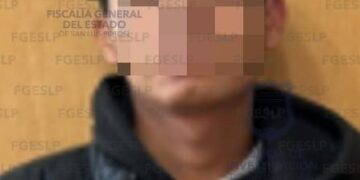 Detienen a hombre con arma blanca en la colonia Mezquital de la capital potosina