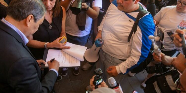 UASLP reitera apertura al diálogo y cumple con pliego petitorio del alumnado de la Facultad de Derecho