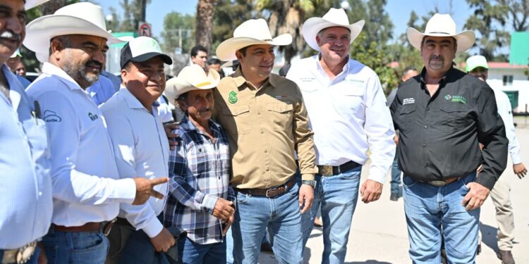 Se benefician a 38 asociaciones ganaderas de la zonas Centro, Altiplano y Media del Estado.