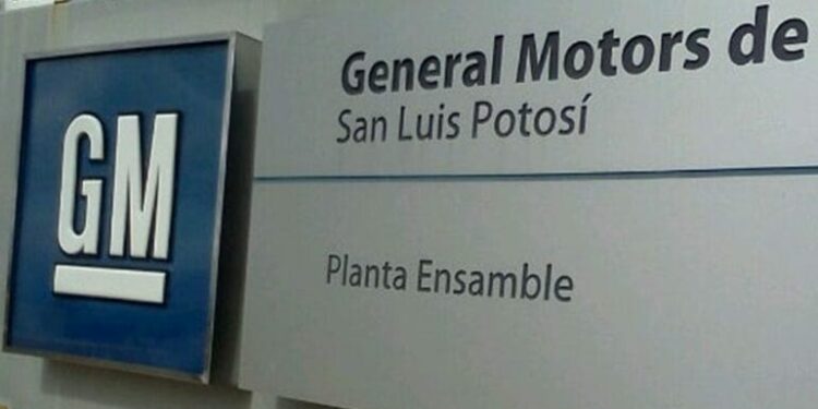 GM suspende turno en planta de SLP por bloqueos en Guanajuato; Sedeco mantiene coordinación con la empresa