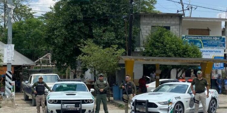 Refuerzan seguridad en carreteras de la Huasteca por festividades de Xantolo 2025