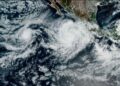 Huracán Priscilla azota el oeste de México con intensas lluvias y fuertes vientos