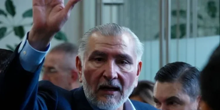 Presentan 37 denuncias ante la FGR contra Adán Augusto López por corrupción
