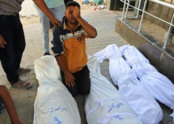 Israel mata a 11 palestinos, incluidos siete niños, pese al alto al fuego en Gaza