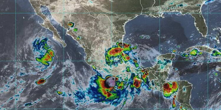 “Priscilla” genera intensas lluvias y fuerte oleaje en BCS y occidente del país