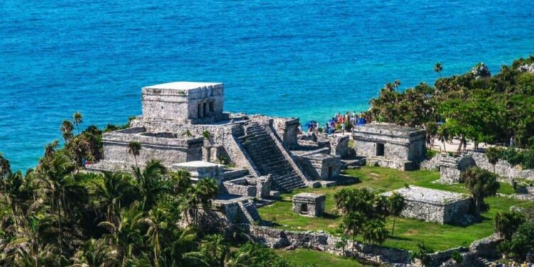 Crisis turística en Tulum: comerciantes piden perdón a visitantes por malos tratos y precios excesivos