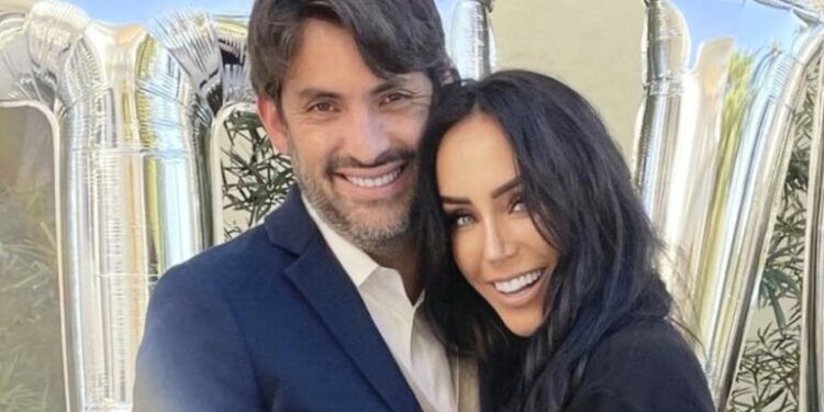 Álvarez Puga, esposo de Inés Gómez Mont, tiene órdenes de aprehensión por delincuencia organizada y defraudación fiscal