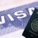 EU quita visa a más de 50 políticos mexicanos