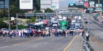 Afectará en SLP el megabloqueo carretero nacional del próximo lunes