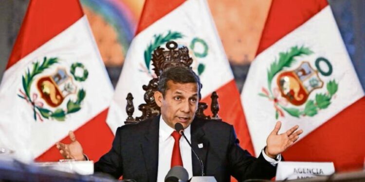 Investigan a expresidente peruano Ollanta Humala por presuntos crímenes de lesa humanidad
