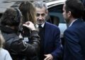 Expresidente Sarkozy obtiene su libertad tras 20 días en prisión; tendrá medidas de control judicial