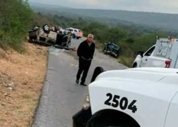 Seis muertos tras choque entre camionetas en Villa Hidalgo