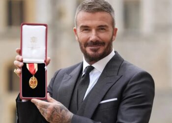 David Beckham es nombrado caballero por el Rey Carlos III