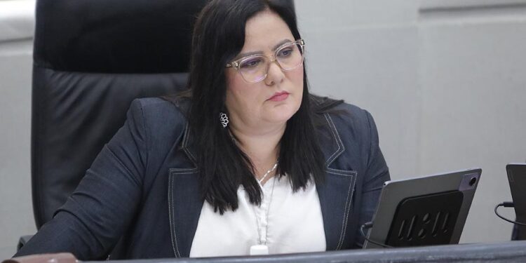 Impugnan designación de Patricia Aradillas como concejal presidenta de Pozos