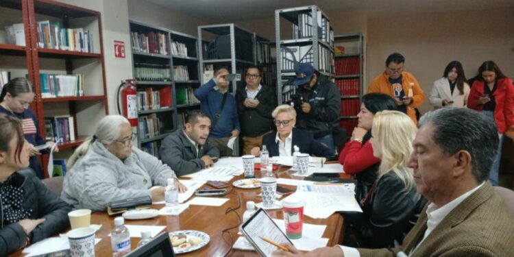 Diputados discuten en Comisión de Salud, acusan al PAN de perseguir homosexuales