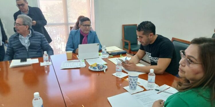 Por mandato judicial diputados desechan iniciativa para crear comisión especial