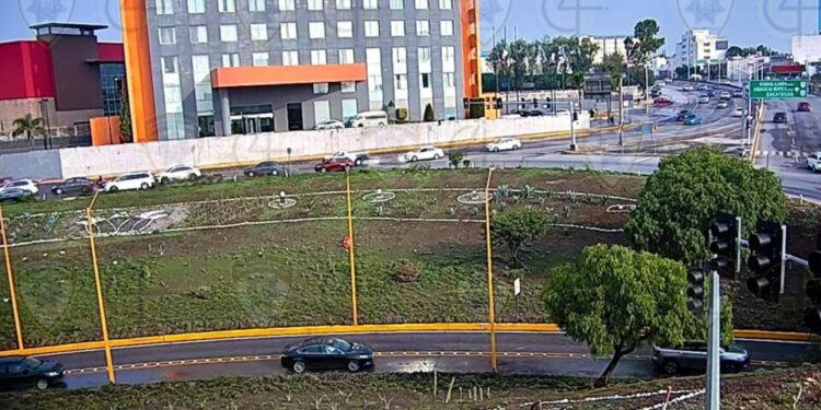 Persisten los accidentes en la Glorieta Real Inn y ciudadanos acusan omisiones graves del Ayuntamiento de Galindo