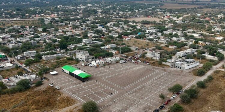 Gobierno del estado entrega lotes en Ciudad Fernández y Rioverde con el programa “Tu Casa Tu Apoyo”